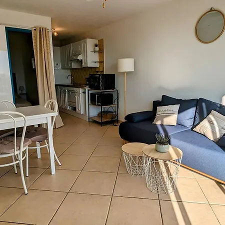 Apartament T2, Parking - 4 Pers., Vue - Fr-1-880-63 *